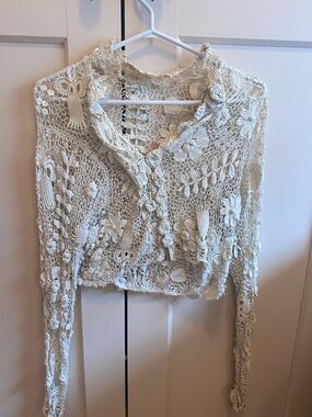 ANTIQUE Irish lace blouse. Very delicate